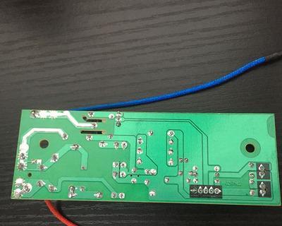电饭煲指示线路板修理全攻略（快速修复电饭煲指示线路板故障的方法和技巧）  第1张